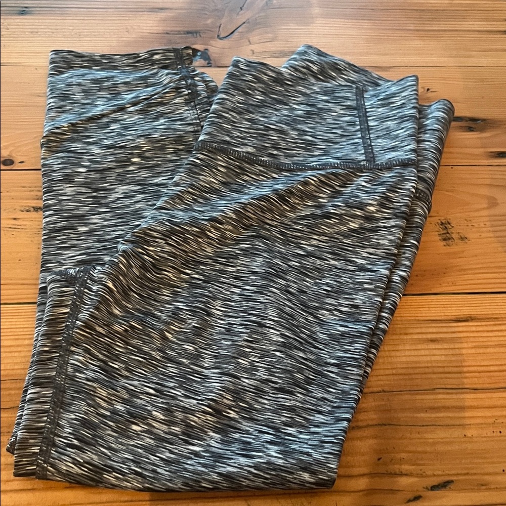 All in Motion Black and White Patterned Leggings